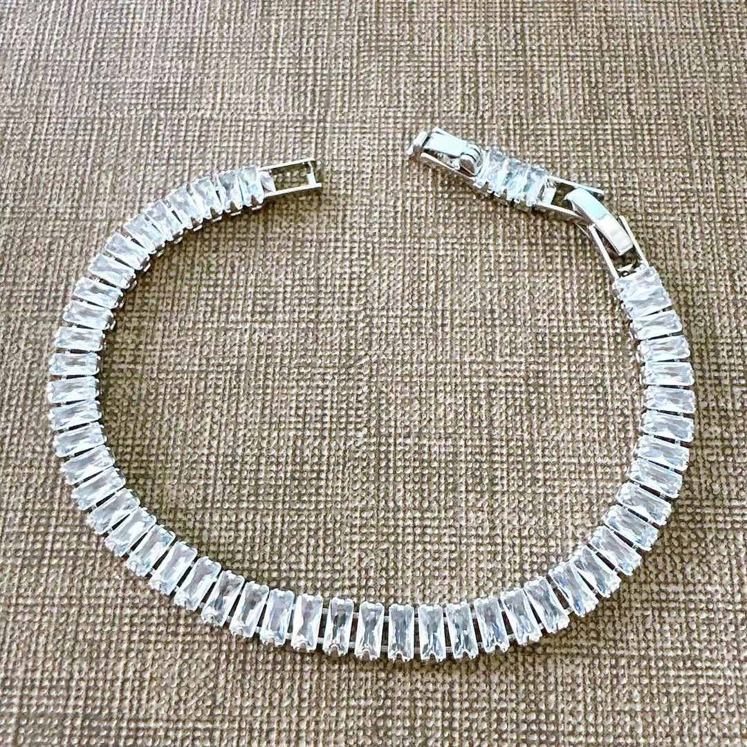 臻选手链 经典时尚百搭白色手链LM02