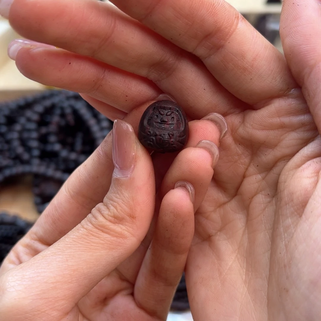 降真香其他1.5达摩单珠雕刻件