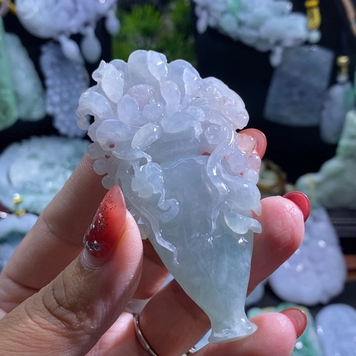 【闪购商品】颈饰未镶嵌翡翠花瓶