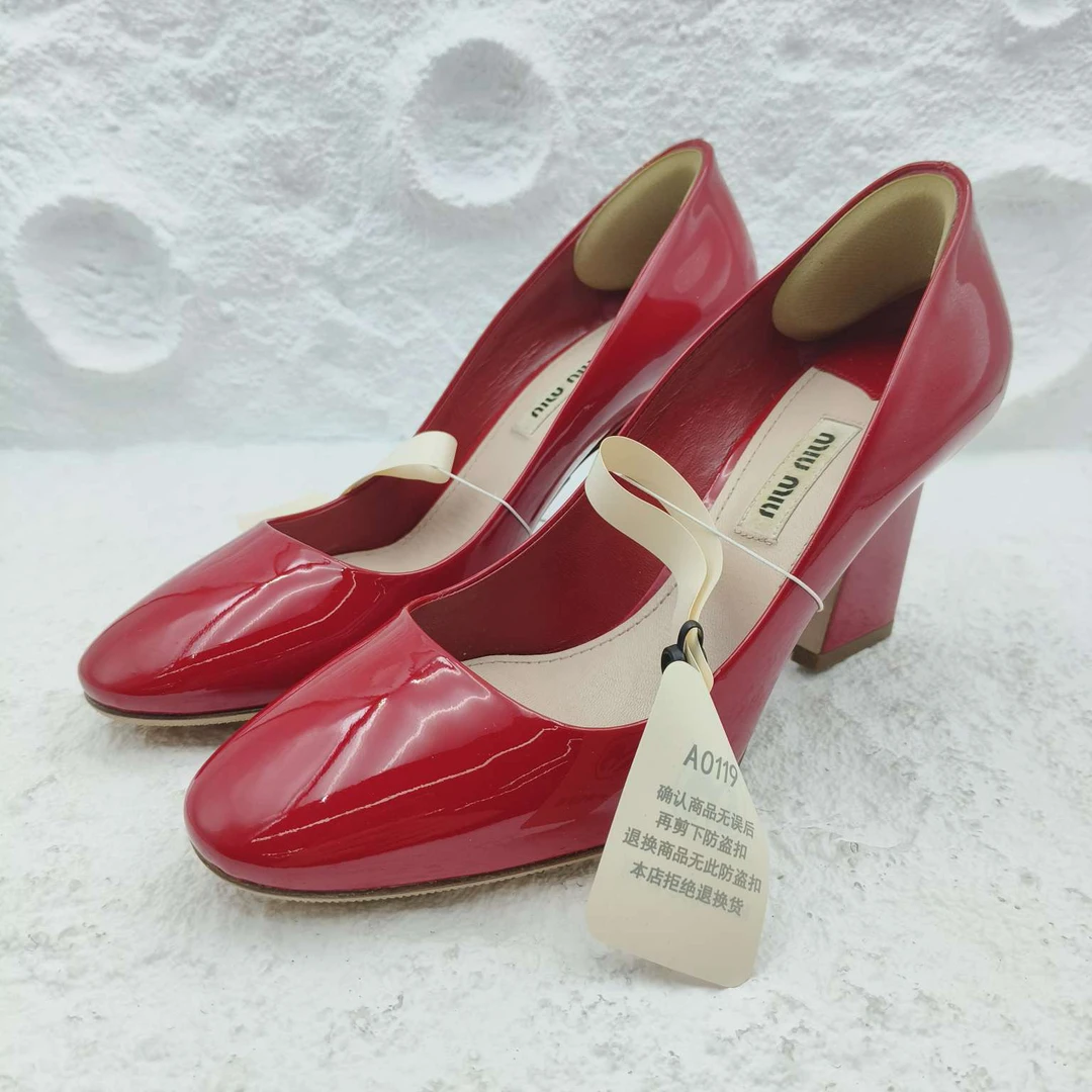 99新 MIU MIU/缪缪 红色漆皮高跟鞋/36码/非全新