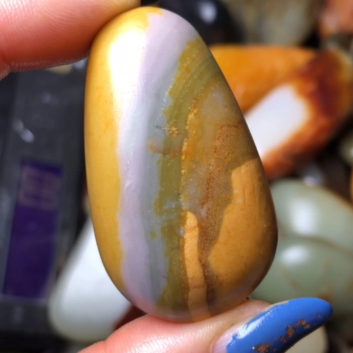 和田玉未镶嵌珠宝奇石