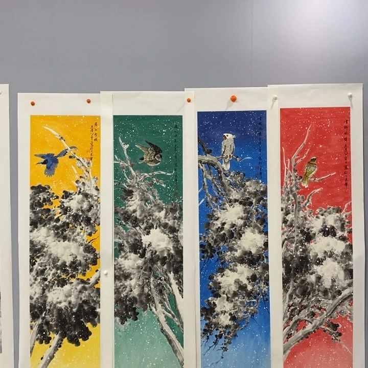 手绘作品等多种形式进行