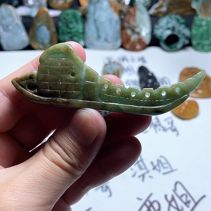 翡翠未镶嵌颈饰翡翠a货