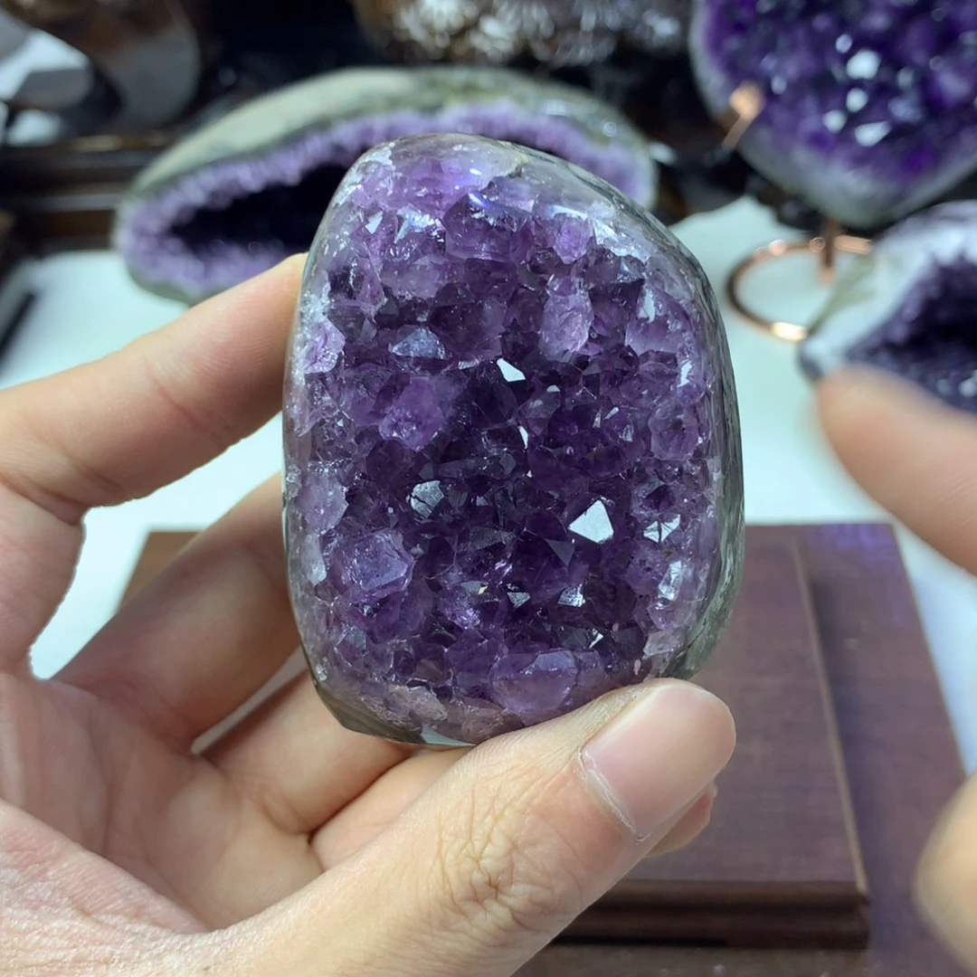 水晶大型摆件（非配饰）未镶嵌