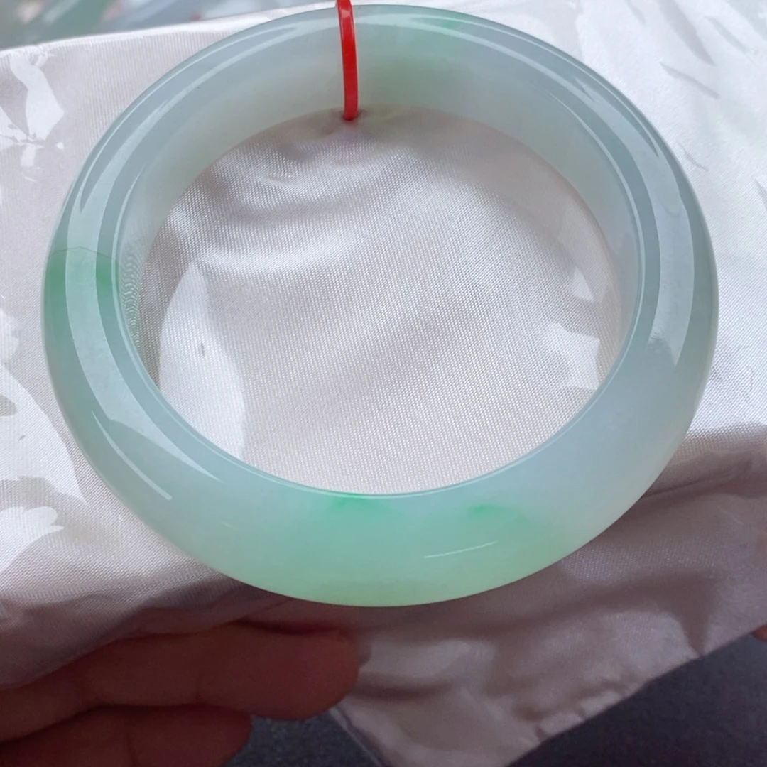 翡翠手镯未镶嵌G****d6061正圈