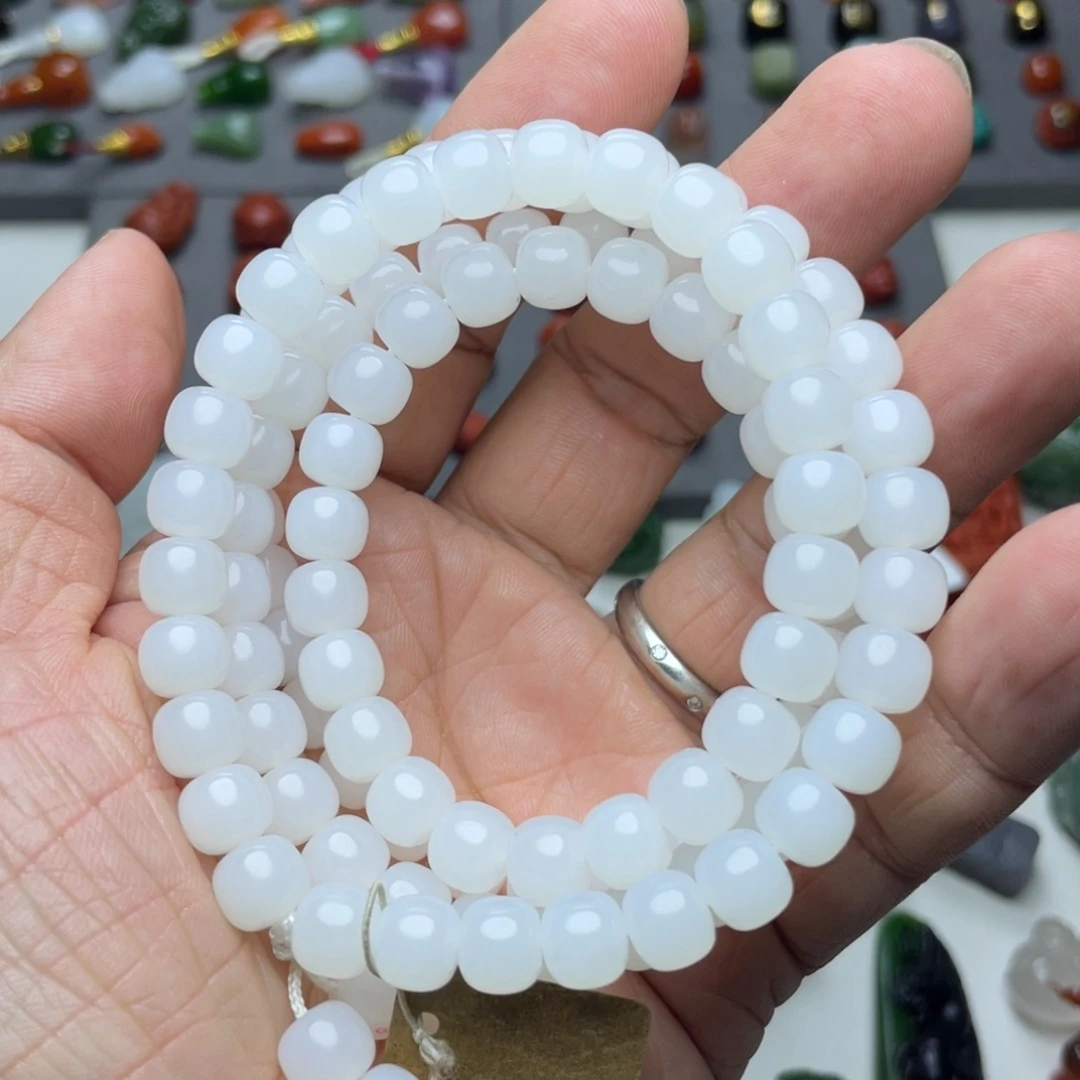 無***·和田玉未镶嵌颈饰