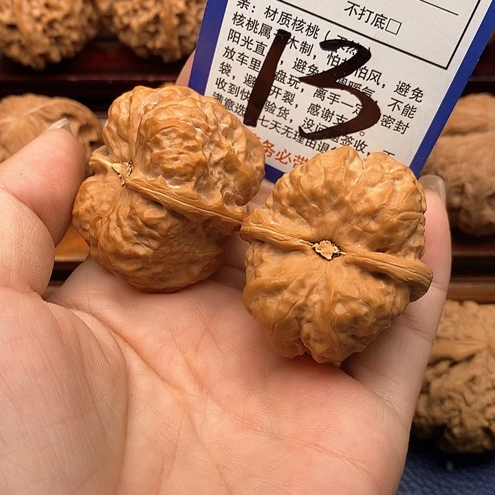 桃核吊坠鑫*蛤蟆狮子头37