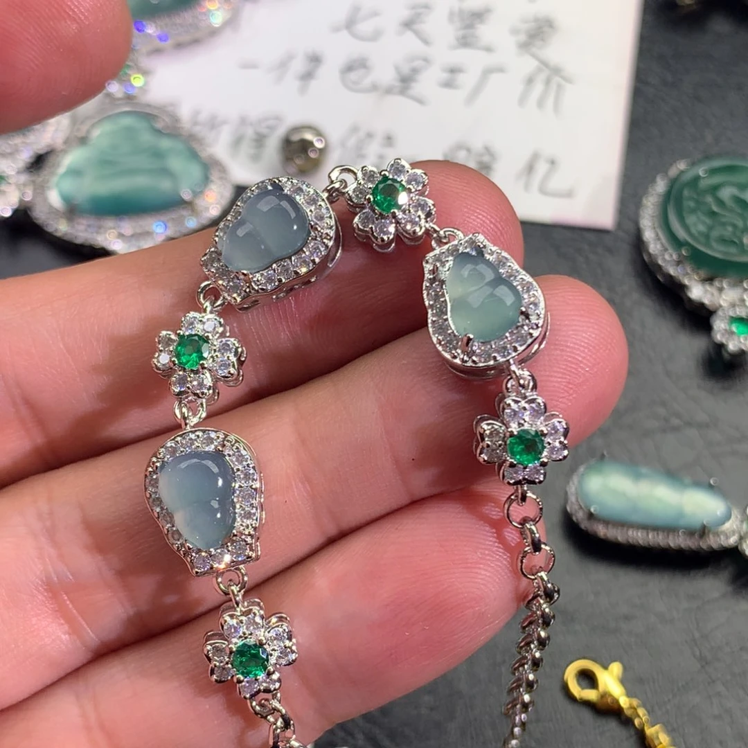 翡翠颈饰未镶嵌葫芦手链