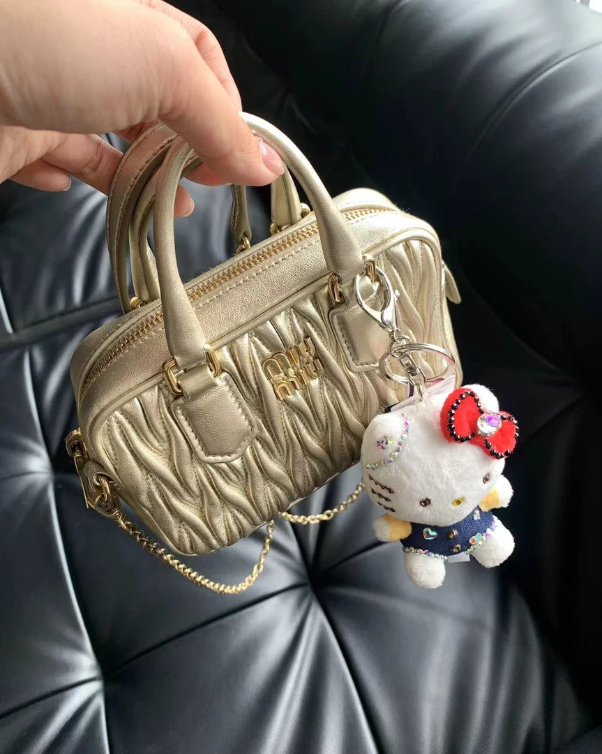95新 MIU MIU/缪缪 香槟金褶皱mini保龄球包 16cm 16631508