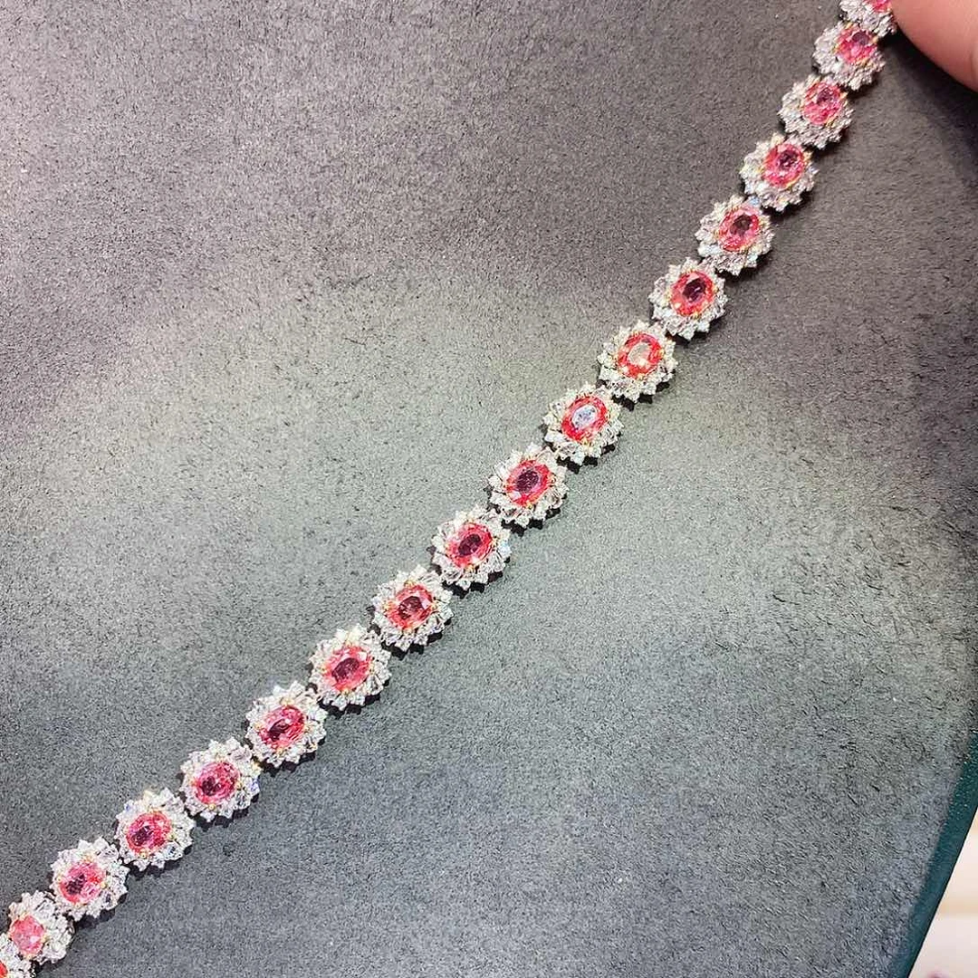 彩色蓝宝石手链18K金镶嵌8.12ct/七天无理由