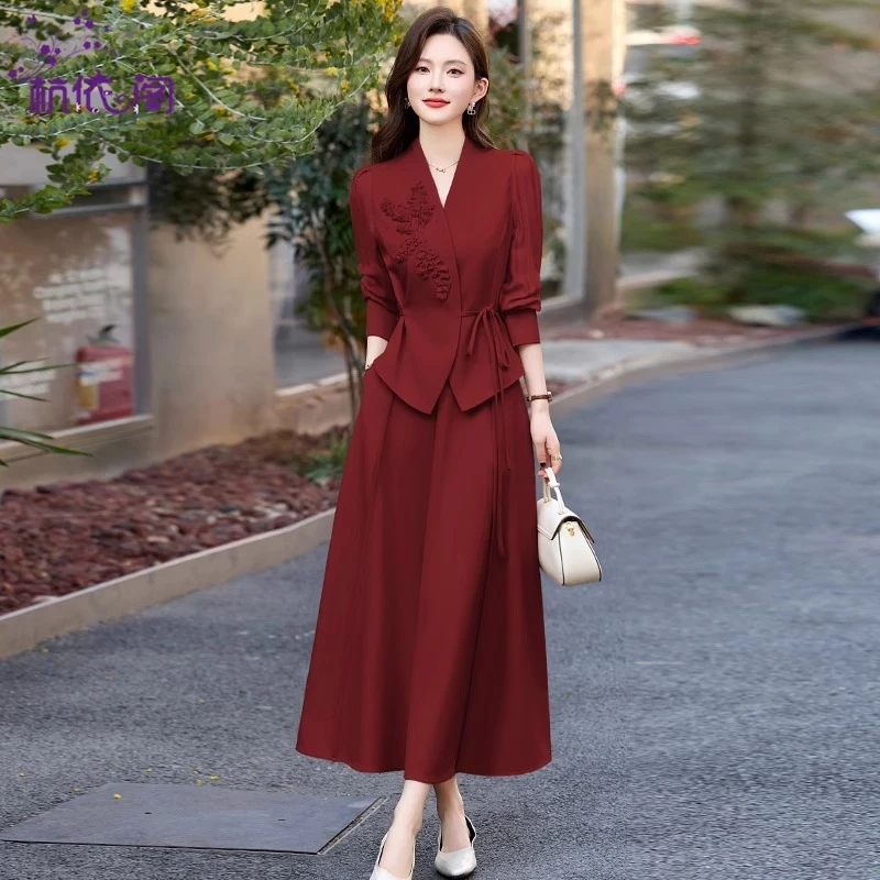 红色两件套连衣裙女2025春秋新款高级感时尚气质洋气减龄套装裙子