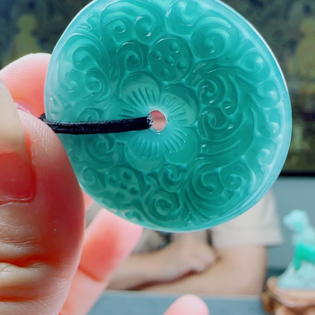 翡翠未镶嵌颈饰111111111