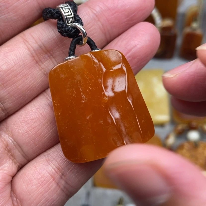 【闪购商品】未镶嵌颈饰琥珀