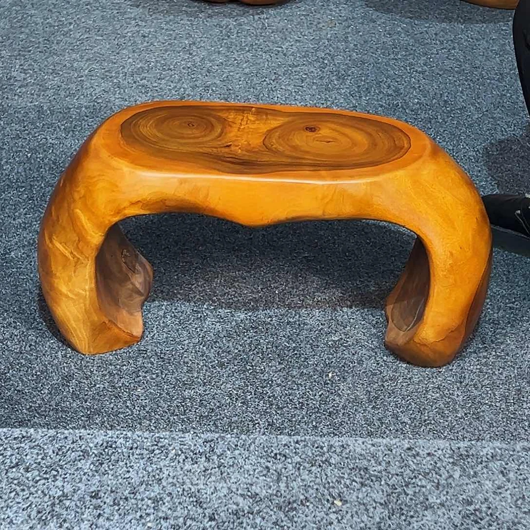 25 号香樟木尺寸：58-25-30cm