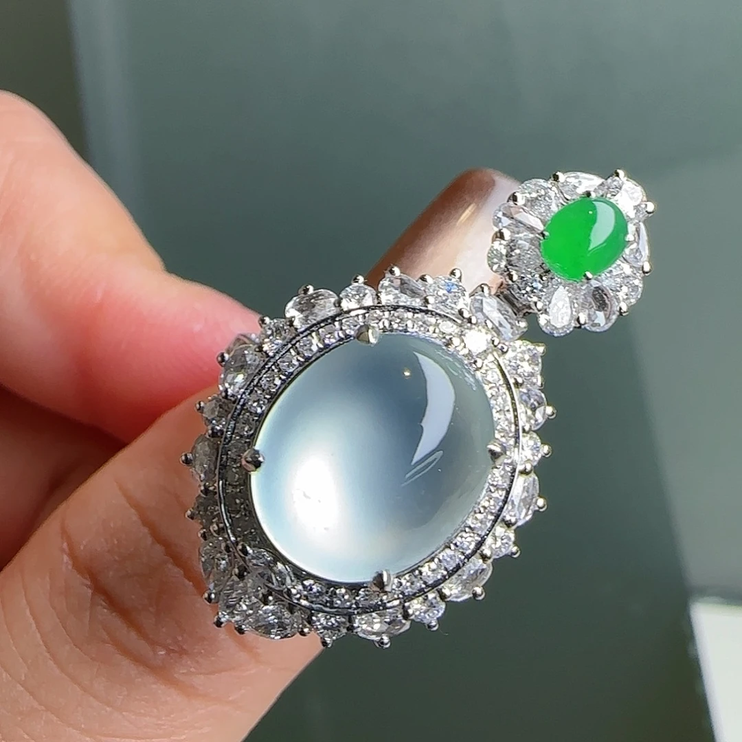 翡翠18K金镶嵌颈饰天然翡翠