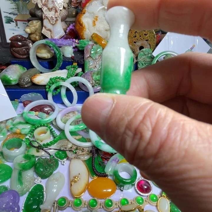 吊坠滴血莲花菩提