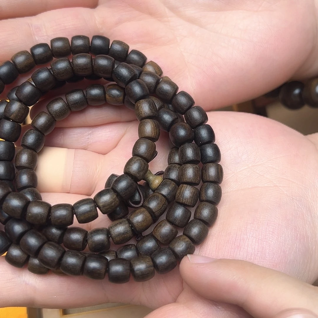 大叶紫檀（黑酸枝木类）