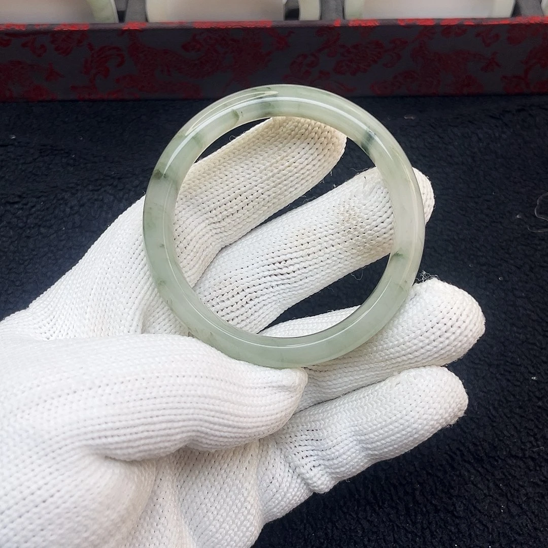 石英质玉未镶嵌手镯60