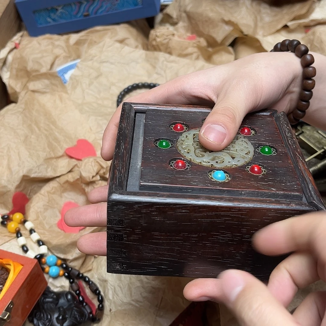 大叶紫檀（黑酸枝木类）