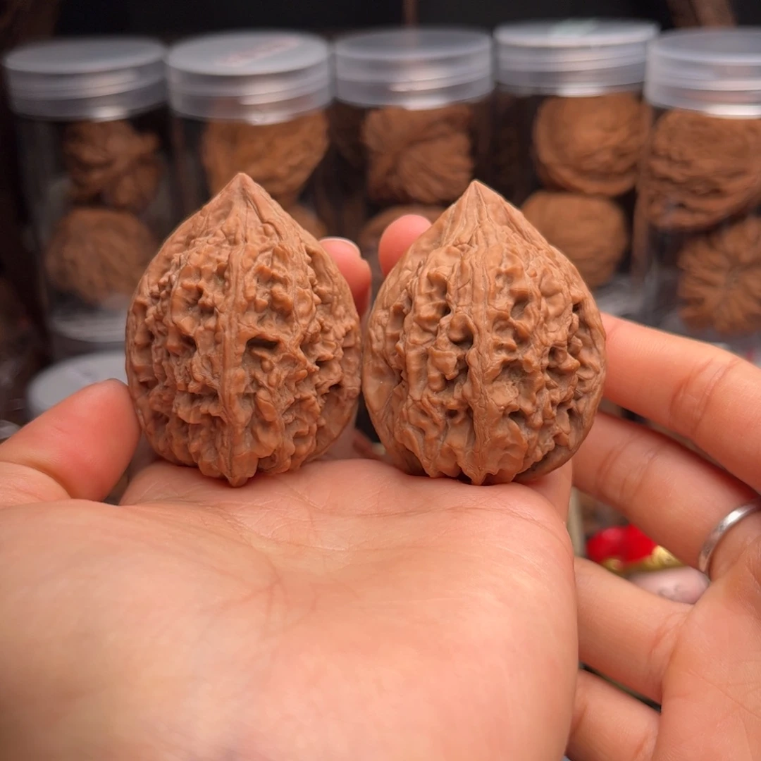 文玩核桃把件大沽石全品 40 克重56.53