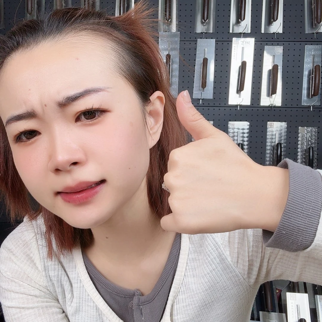 喜***天25.8.9一体油工抹子一个