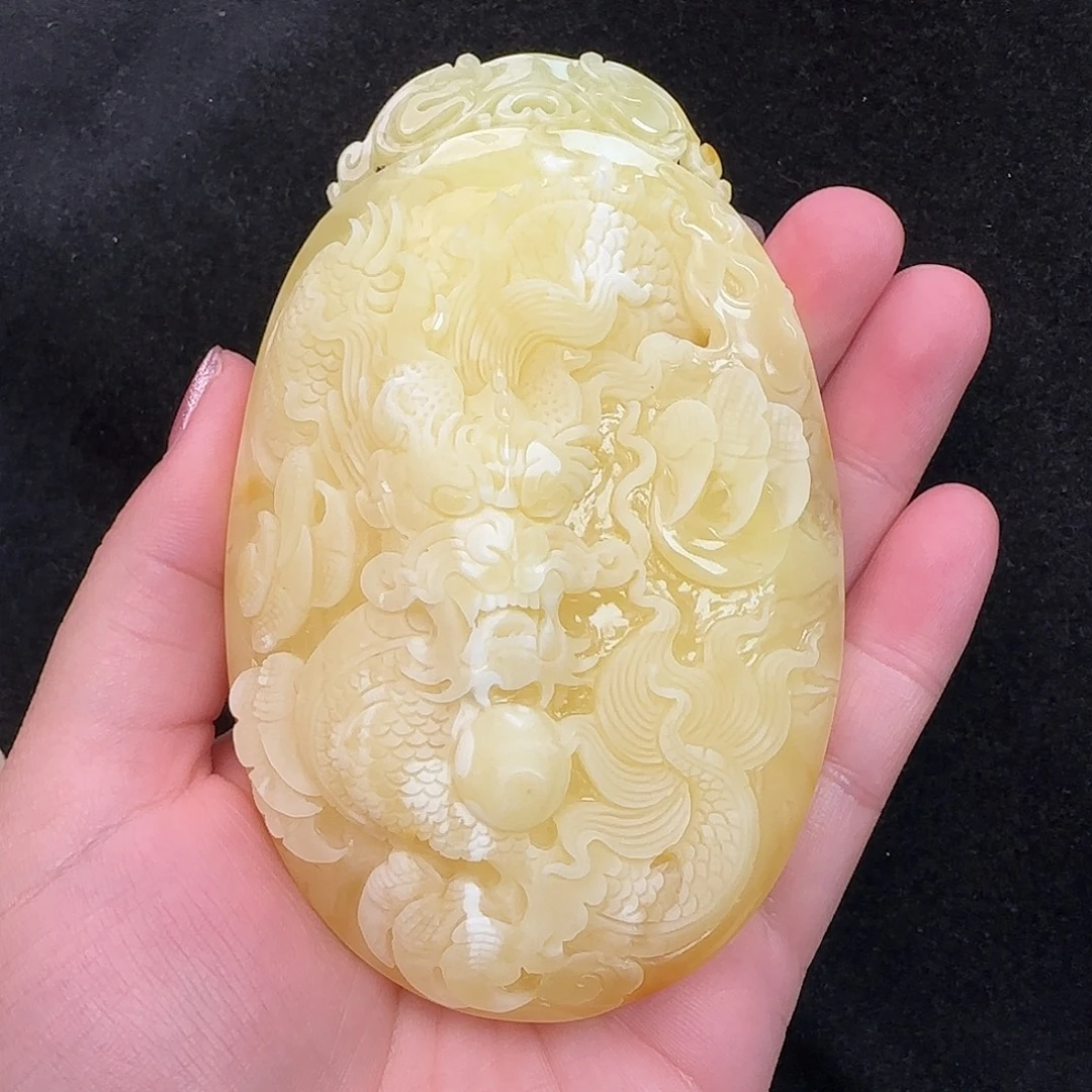 蜜蜡未镶嵌珠宝奇石