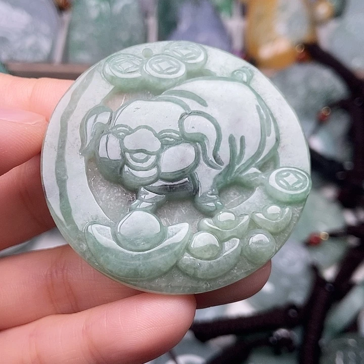 翡翠未镶嵌颈饰翡翠