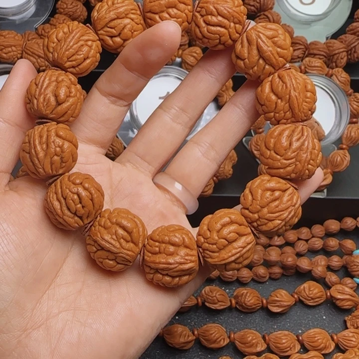 手串桃核龙纹桃核