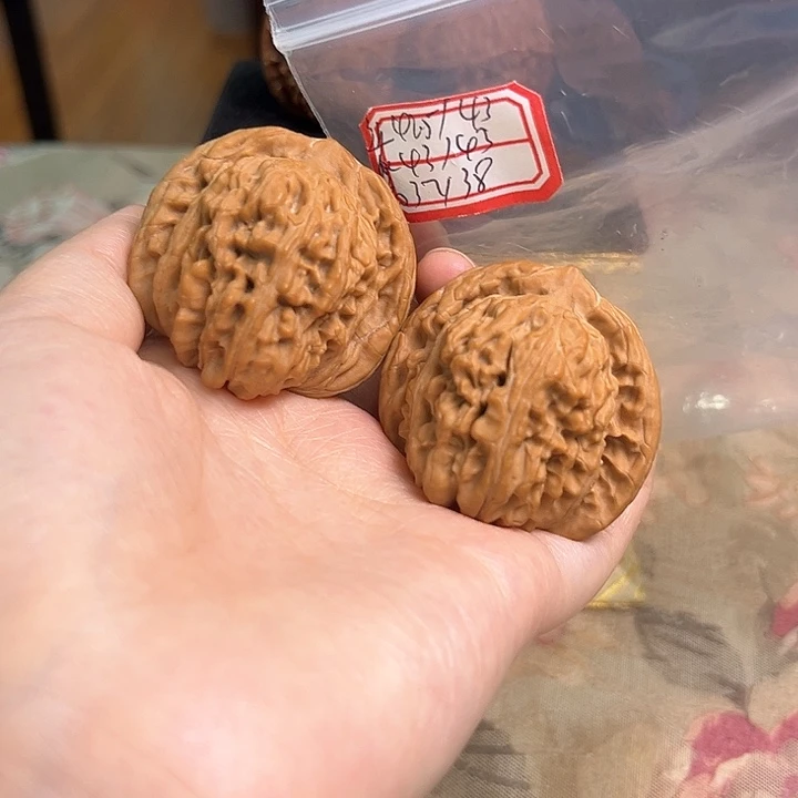 文玩核桃吊坠四座楼