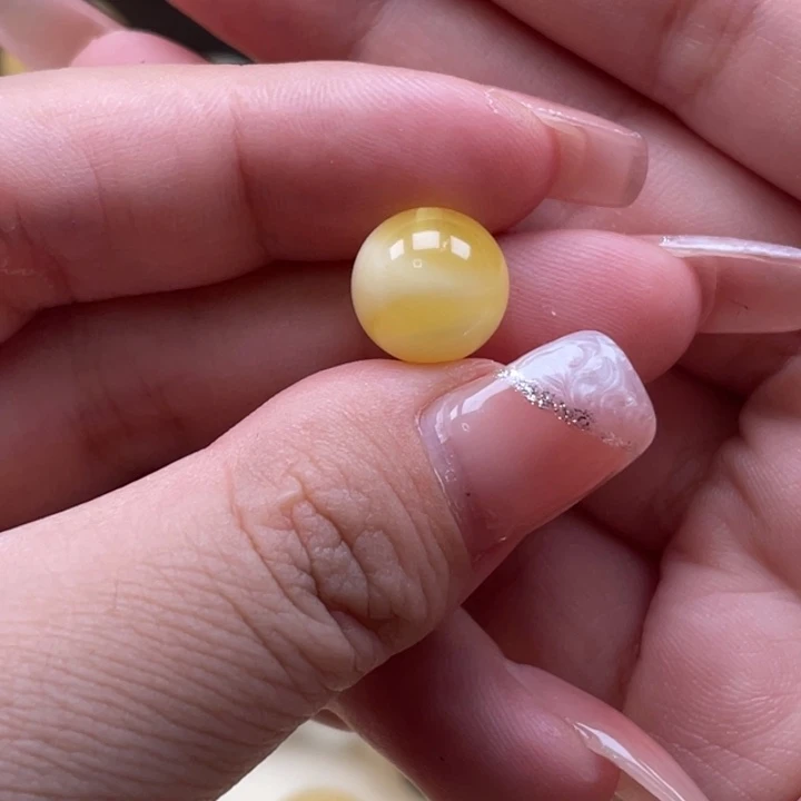 吾***理琥珀未镶嵌珠宝奇石