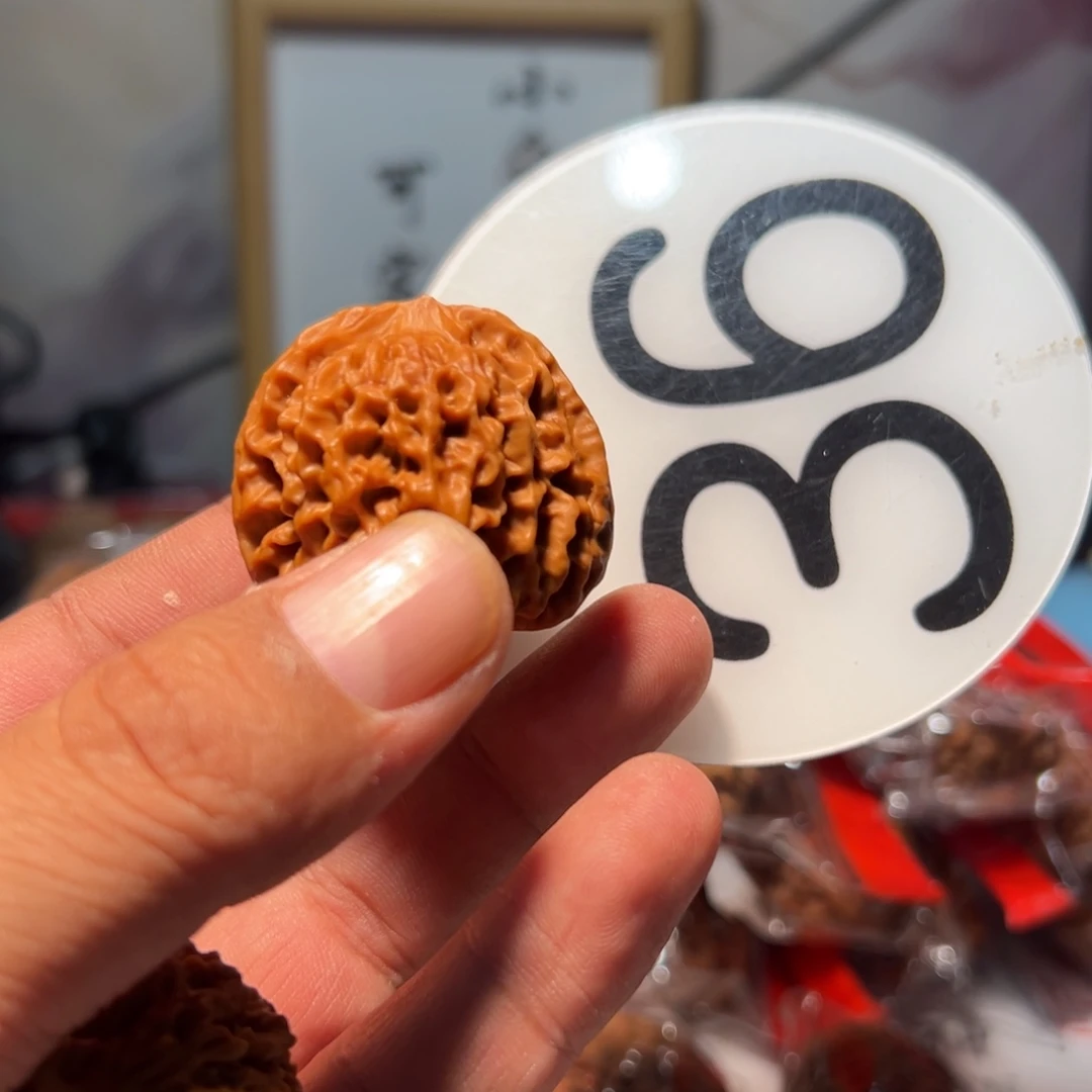 老***老文玩核桃，白色36号