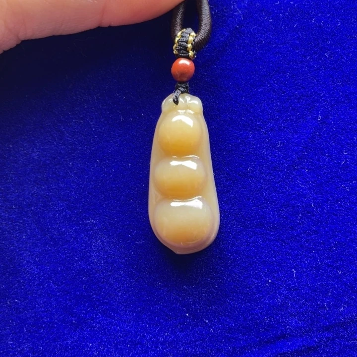 和田玉（糖玉）未镶嵌颈饰