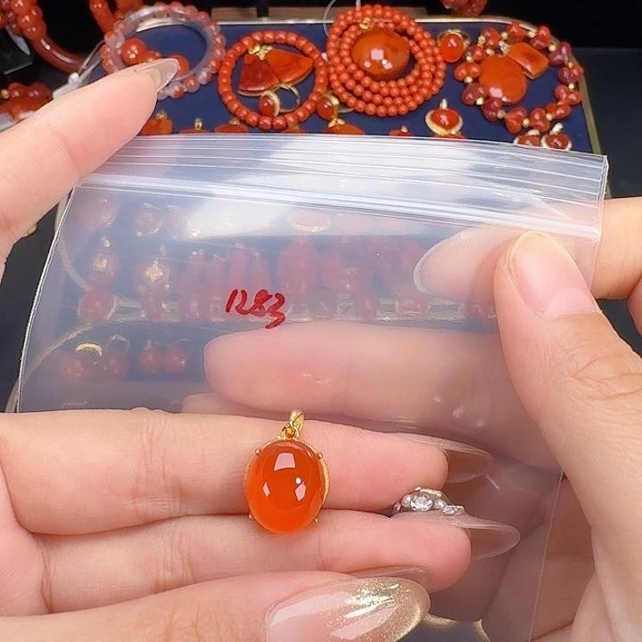 南红玛瑙银S925镶嵌吊坠