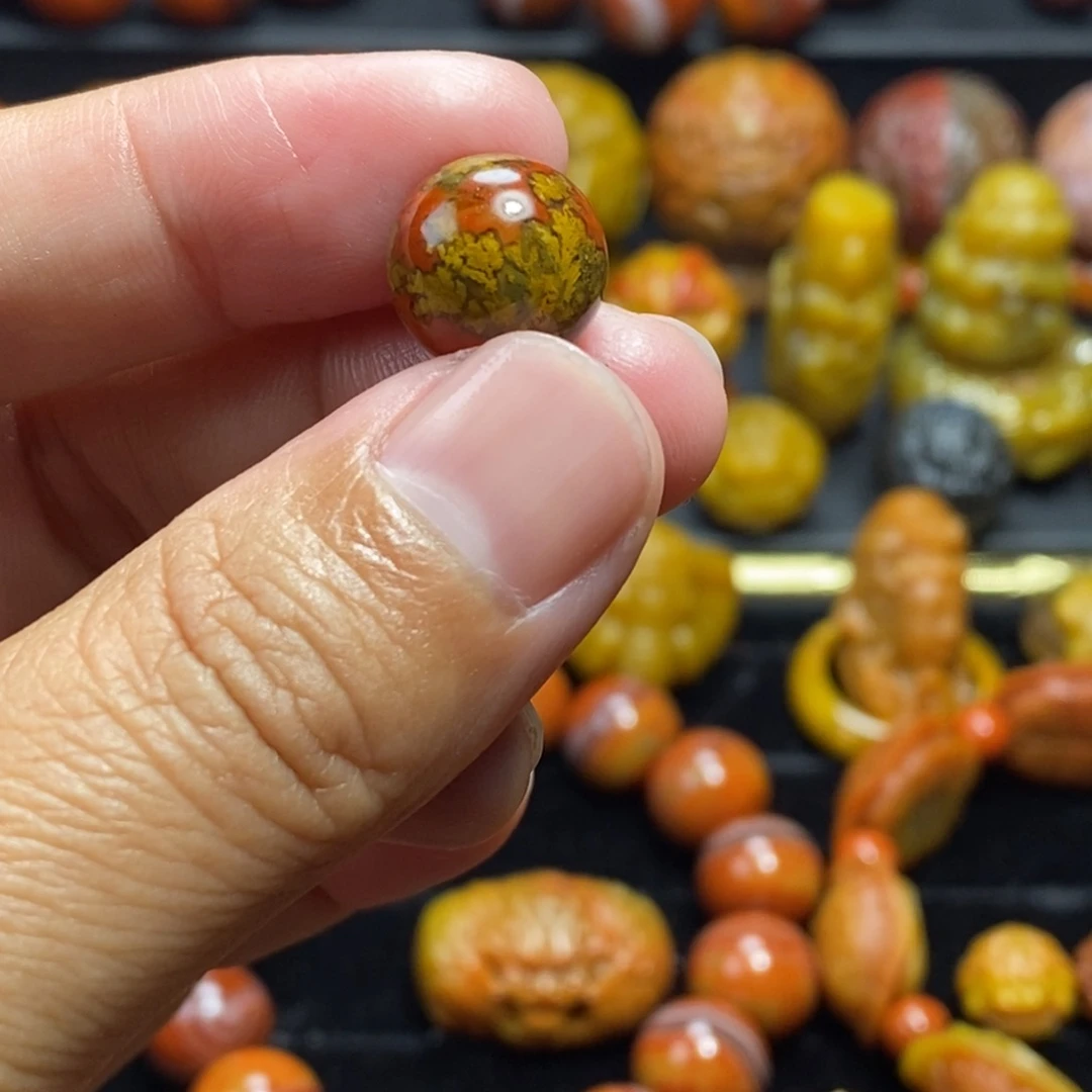 问***天玛瑙/玉髓未镶嵌战国红