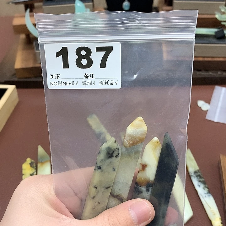 蛇纹石玉发饰合金落*栖