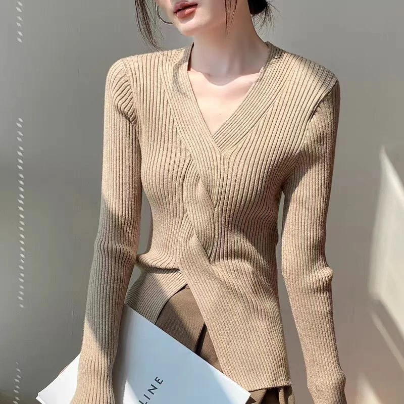 【258019】法式长袖羊毛针织衫女秋新品洋气减龄交叉V领设计感上衣