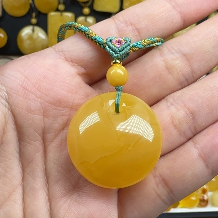 蜜蜡未镶嵌珠宝奇石