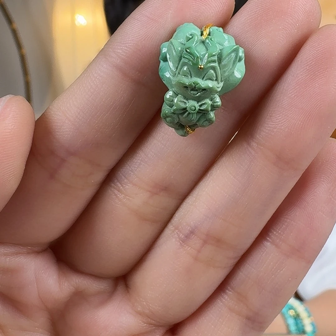 绿松石未镶嵌挂件