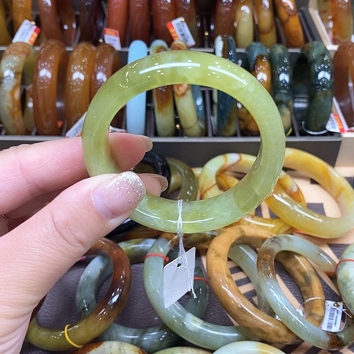 未镶嵌蛇纹石玉手镯
