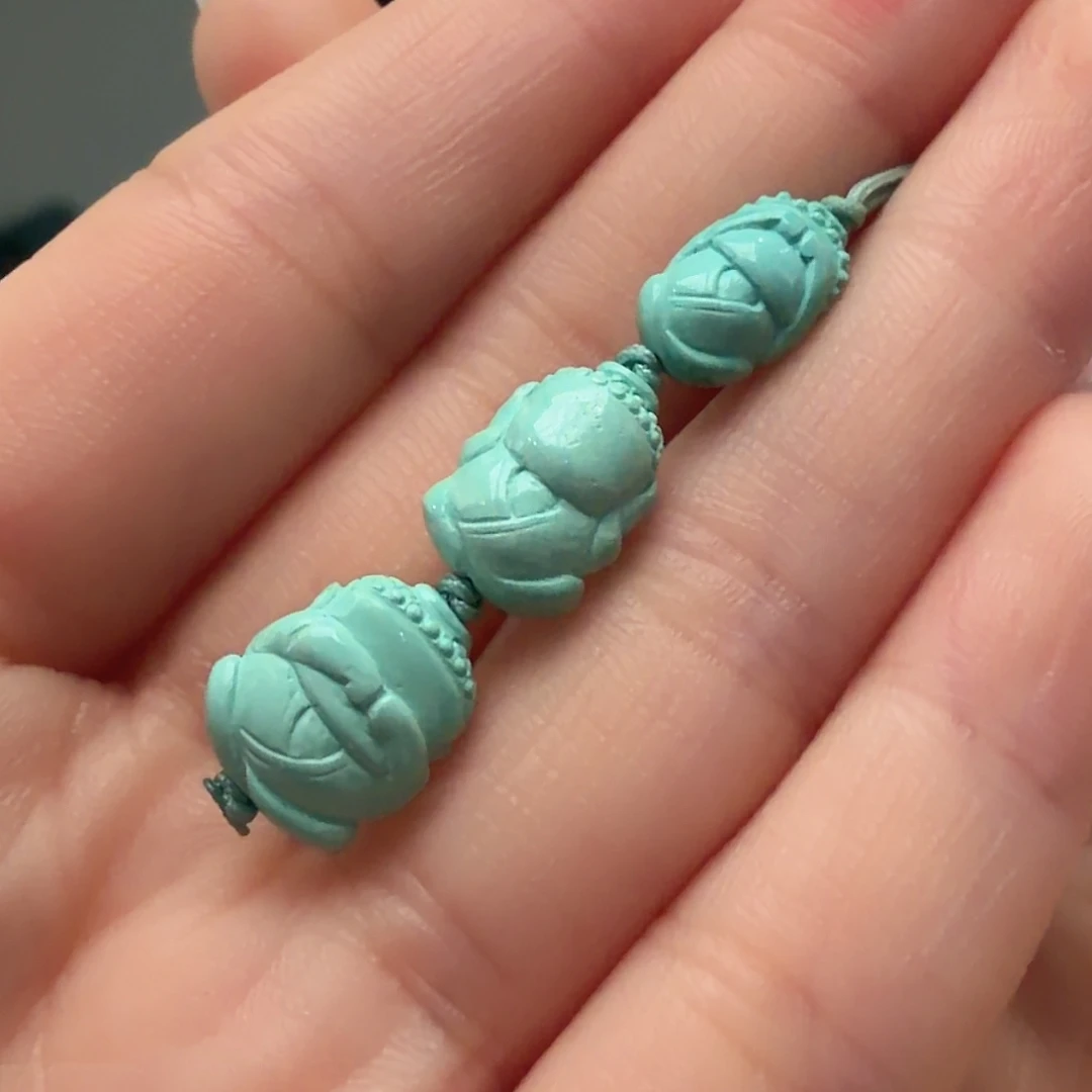 绿松石未镶嵌颈饰