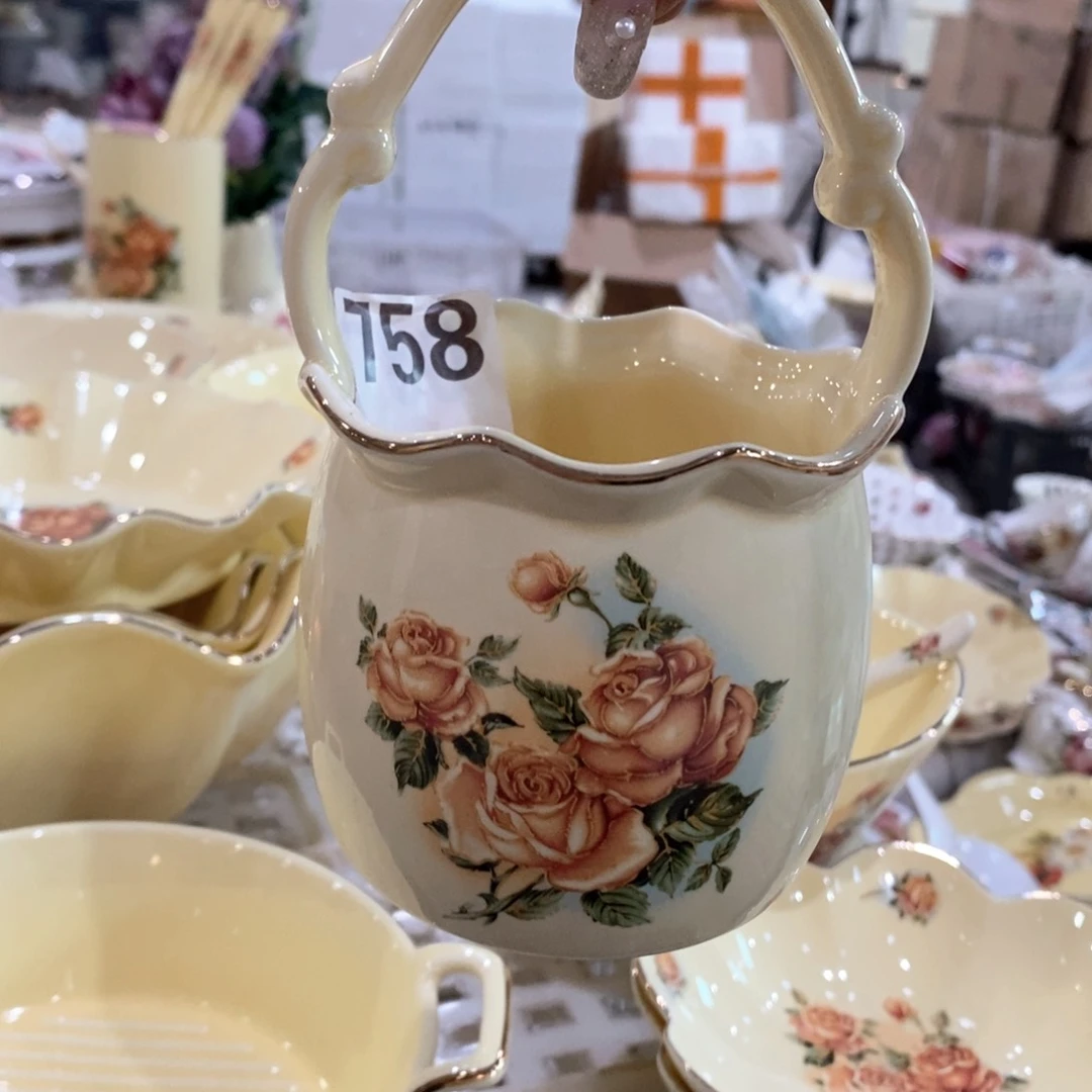 瓷1个花篮，111111111111111111111