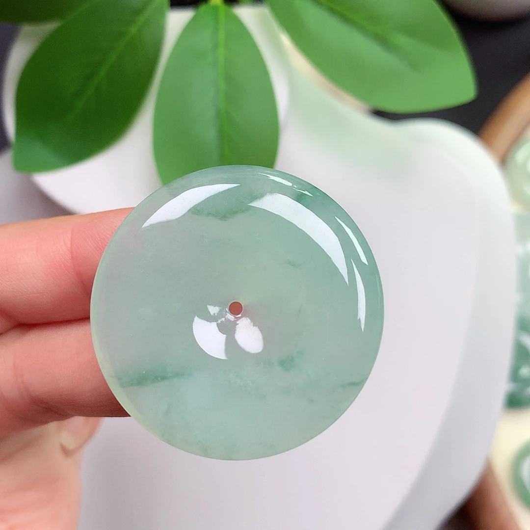 颈饰未镶嵌翡翠平安扣 35.7x5.8mm