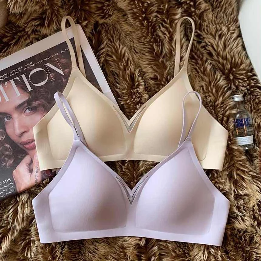 法式三角杯无痕内衣女无钢圈软支撑防下垂美背收副乳少女文胸