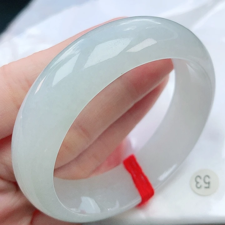 翡翠手镯未镶嵌53圈口190004