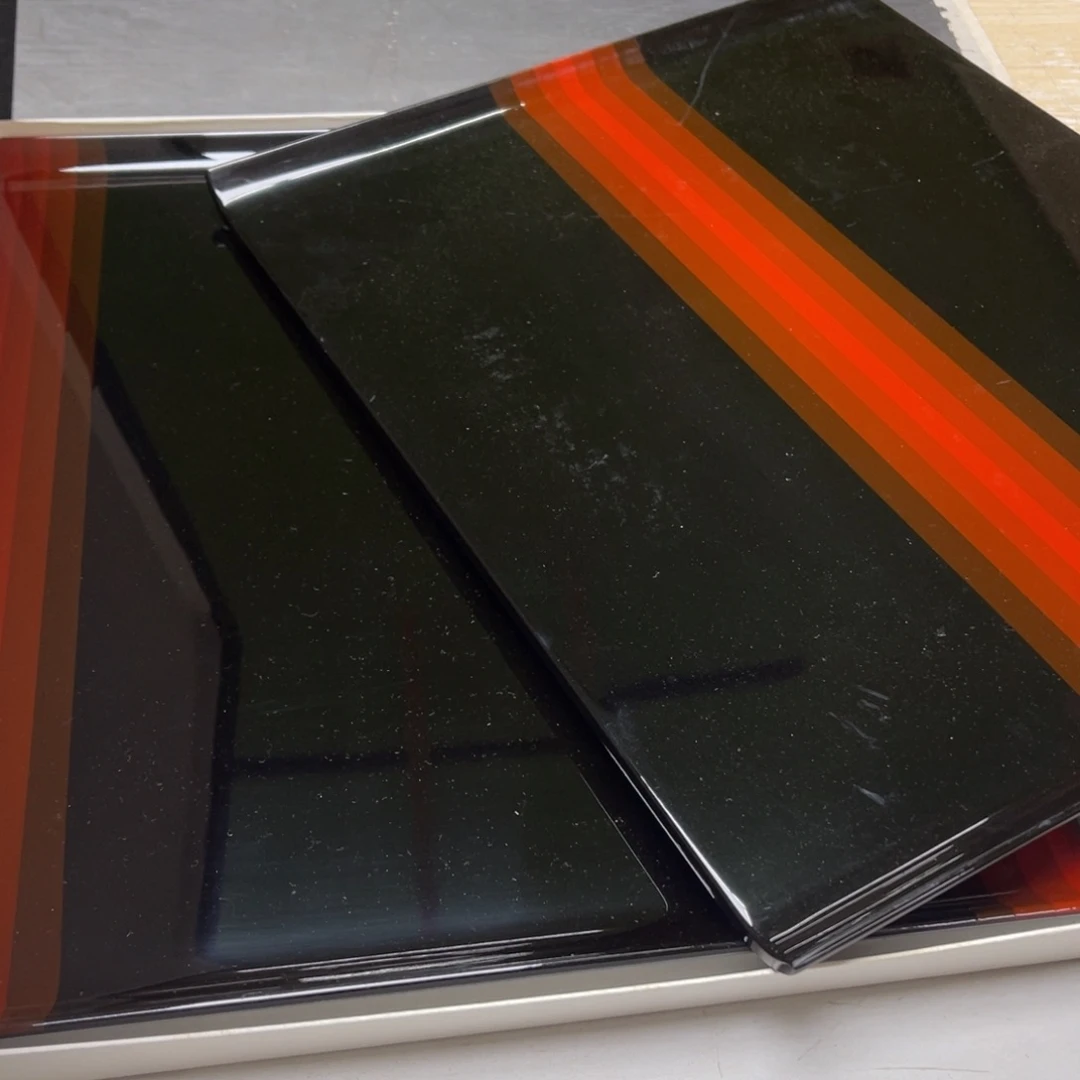 瓷片六***?密密麻麻地写着自己