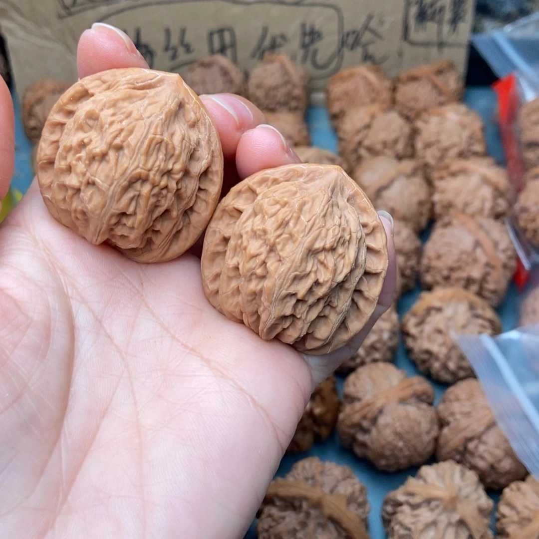 如***行文玩核桃吊坠僧帽7