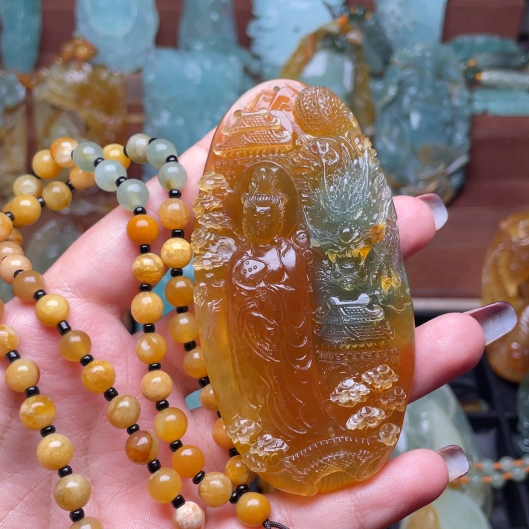 蛇纹石玉颈饰未镶嵌李**婷