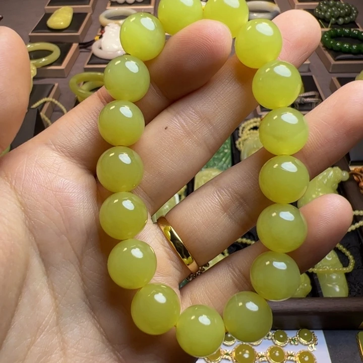 和田玉（黄玉）未镶嵌颈饰