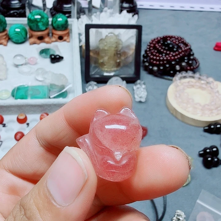 未镶嵌颈饰水晶水晶