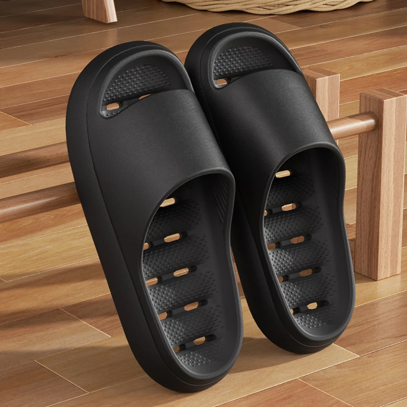居家漏水拖鞋男新款夏季室内厚底防滑轻便浴室洗澡镂空速干凉拖鞋